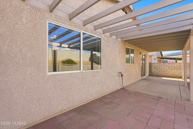 Building Photo - 8871 E Citrus Tree Dr