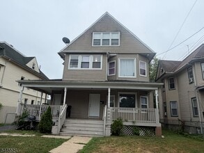 Building Photo - 318 Grant Ave