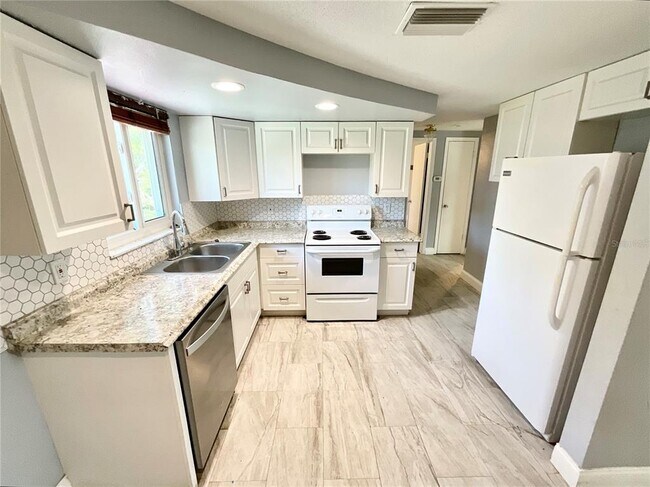 Building Photo - 9715 Gray Fox Ln