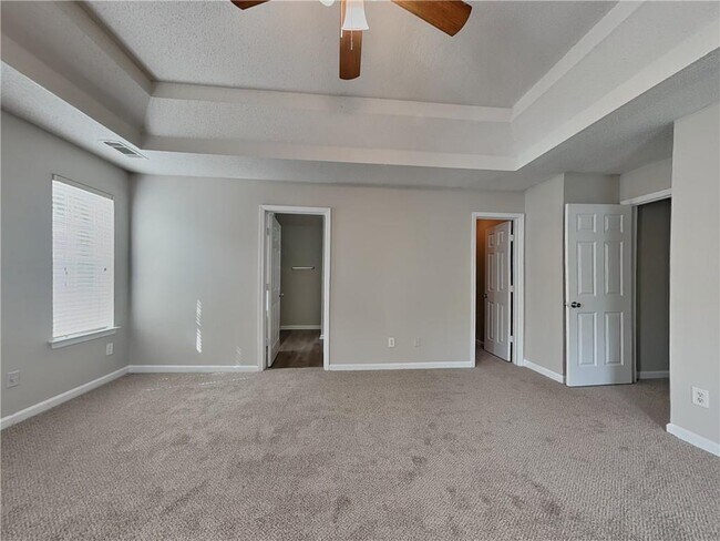 Building Photo - 205 Oak Terrace Dr