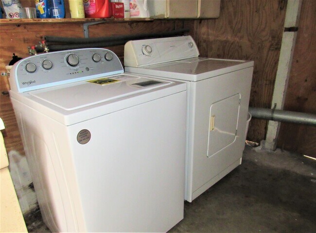 Building Photo - 1 Bedroom in Monte Vista