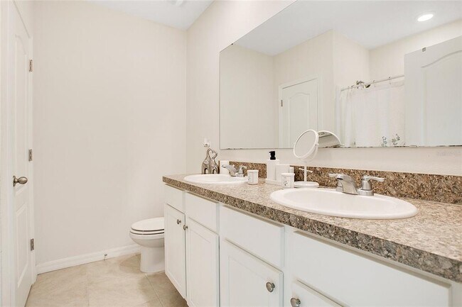 Building Photo - 9006 Pinales Wy