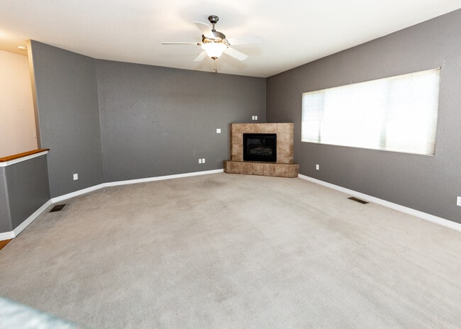 Building Photo - 5607 University Village View