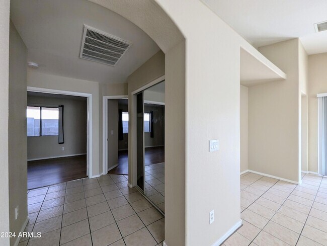 Building Photo - 7059 W Gardenia Ave