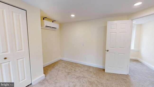 Building Photo - 824 Kintner Rd