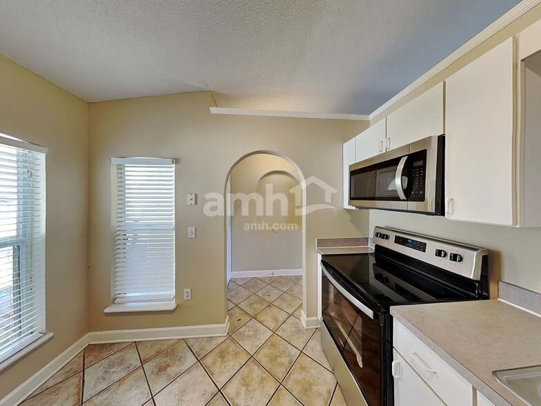 Building Photo - 4310 Stonefield Dr