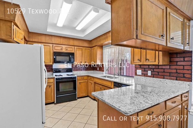 Building Photo - 10529 Texwood Ave