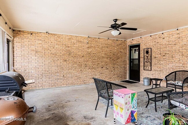 Building Photo - 1055 Eddie Ray Rd