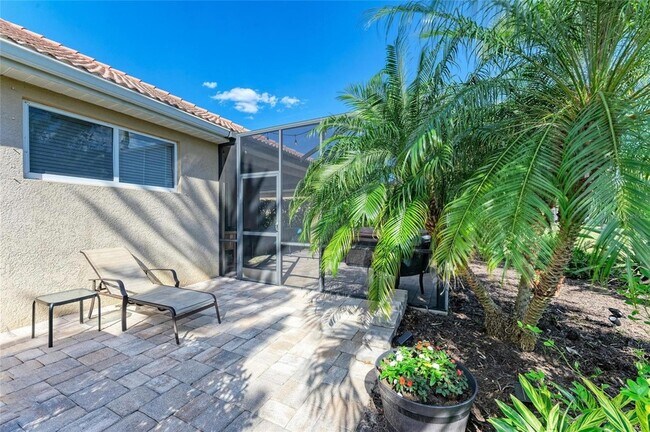 Building Photo - 135 River Enclave Ct