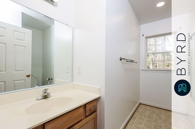 Building Photo - 12412 Cameron Bridge Pl