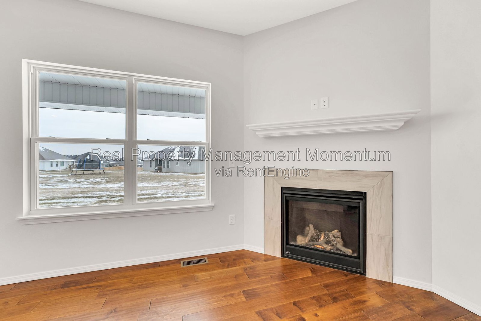 Building Photo - 749 E Penzance Cir