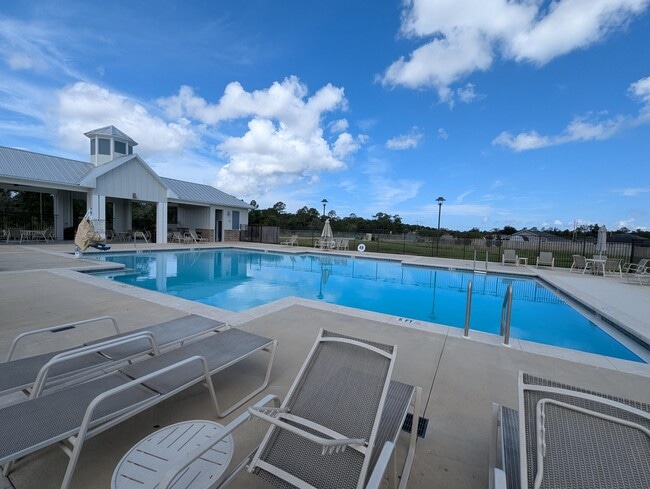 Building Photo - 6056 Forest Bay Ave
