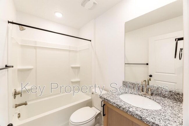 Building Photo - 4204 W Gooseneck Ct