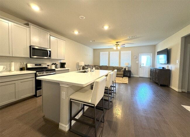 Building Photo - 26006 Steele Flower Dr