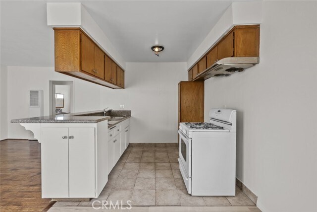 Building Photo - 1601 College View Dr
