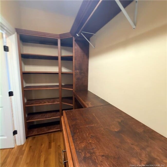 Building Photo - 3686 Linden Rd