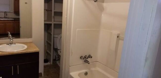 Building Photo - Beautiful 3bd1ba SF House with a Huge Yard...