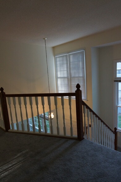 Building Photo - 204 Swiss Lake Dr