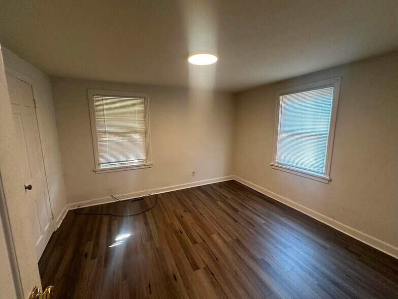 Building Photo - 4913 Chamberlayne Ave