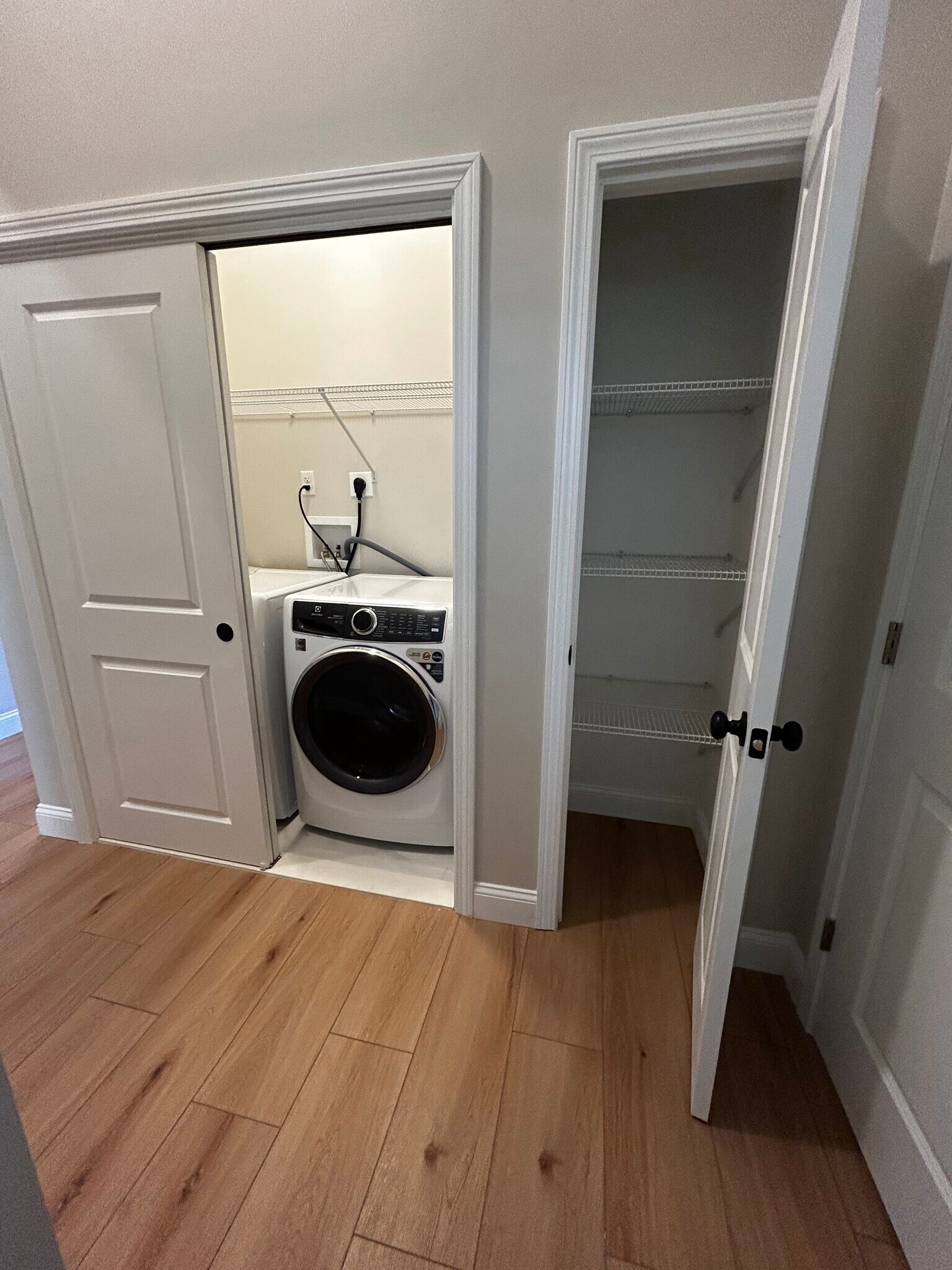 Building Photo - 246 Front St