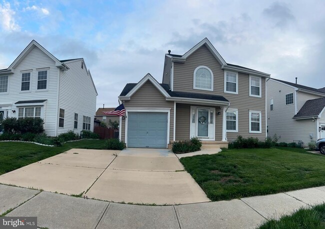 Building Photo - 21 Fieldcrest Dr
