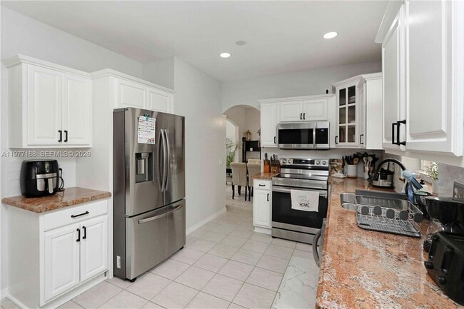 Building Photo - 2232 SW 120th Ave