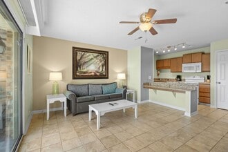 Building Photo - Seasonal Rental Available 9/11/2025-3/31/2...