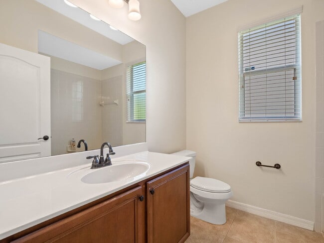 Building Photo - Spacious 4-Bedroom Pool Home with 3 Full B...