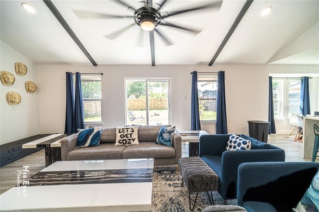 Building Photo - 7500 Rio Pass