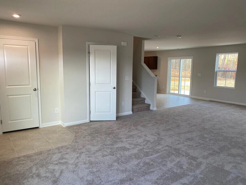 Building Photo - Room in Single Family Home on Bark Way