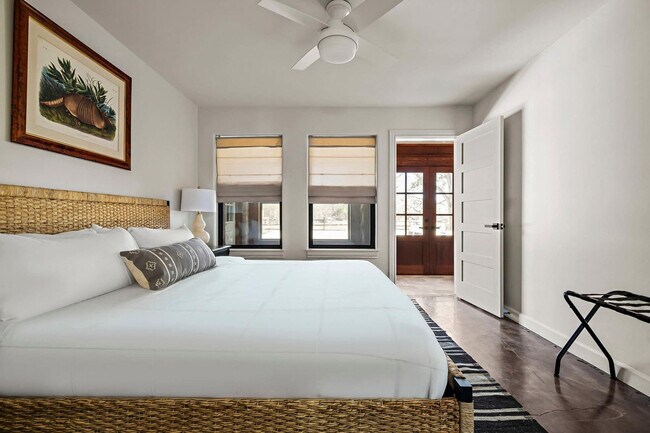 Building Photo - 1219 Sisterdale Rd