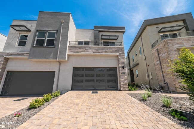 Building Photo - 1513 Golf Club Dr