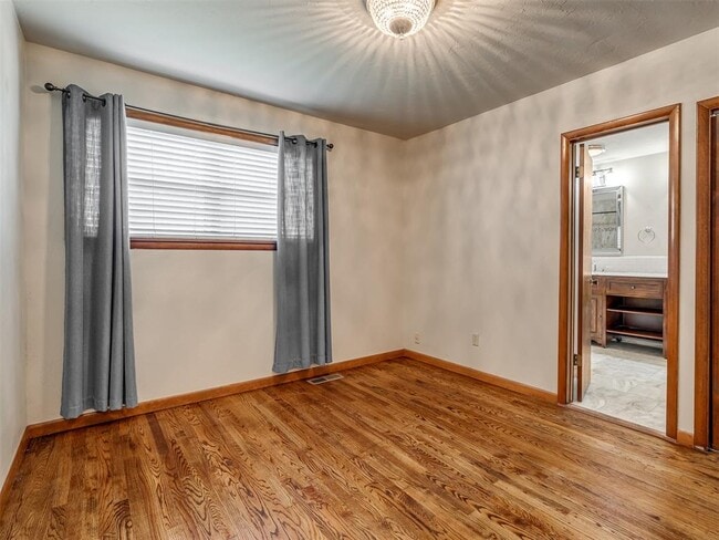 Building Photo - 4701 N Peniel Ave