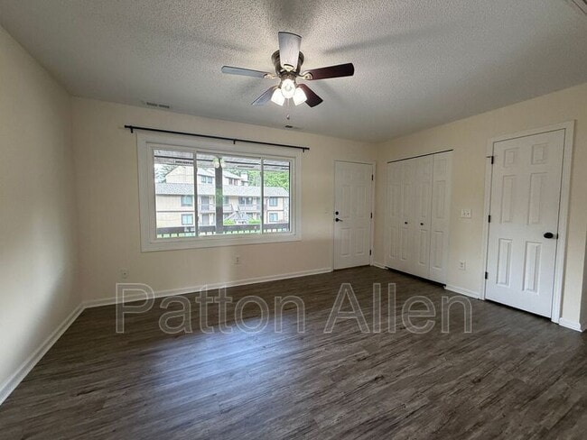 Building Photo - 48 Dawnwood Cir