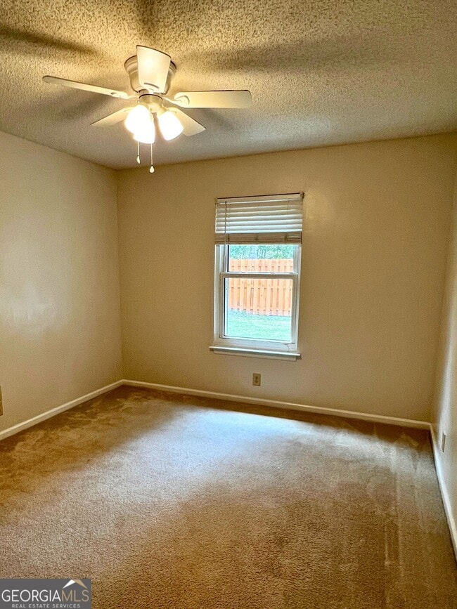 Building Photo - 403 Flamingo Dr