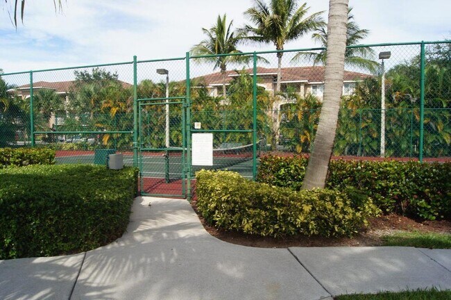 Building Photo - 6521 Emerald Dunes Dr