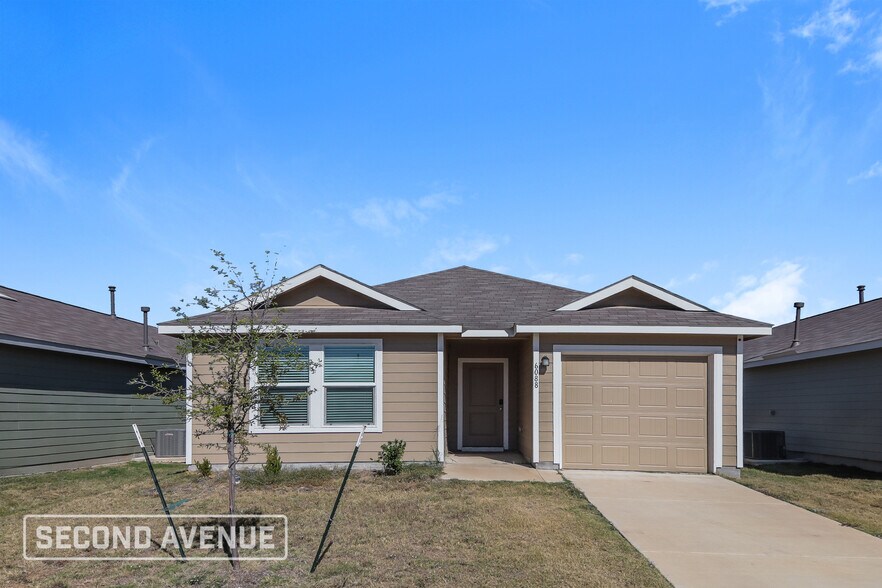 Primary Photo - 6088 Determine Ln