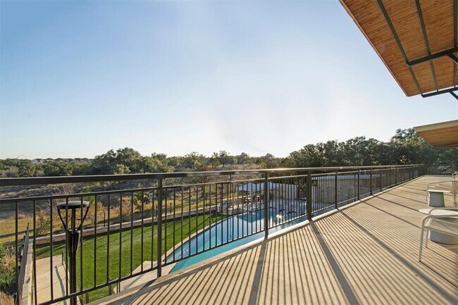 Building Photo - 104 Pin Cherry Pass