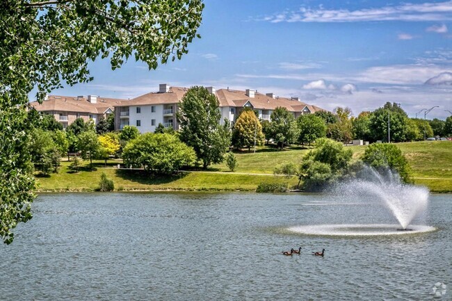 Building Photo - Lakeside Hills