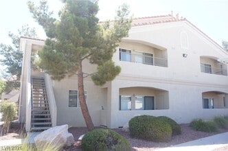 Building Photo - 1881 W Alexander Rd