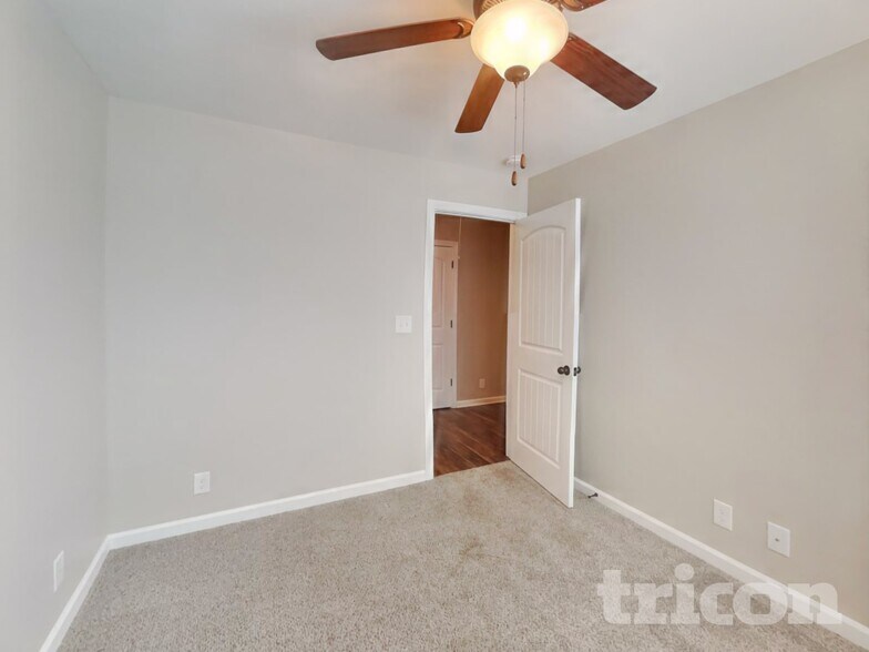 Building Photo - 1195 Belvoir Ln