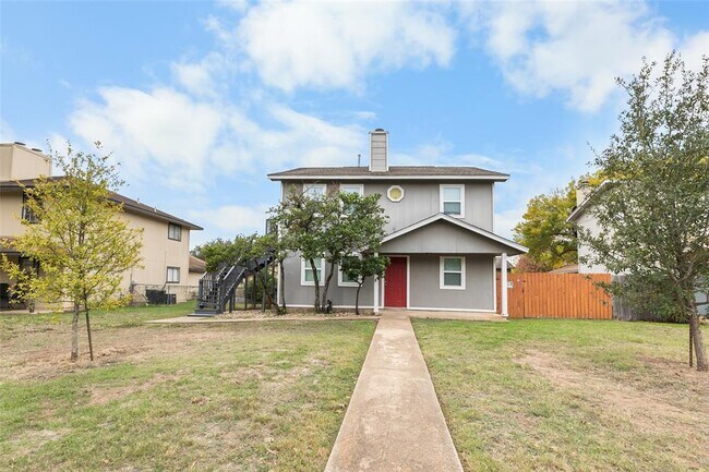 Building Photo - 2107 Conestoga Trail