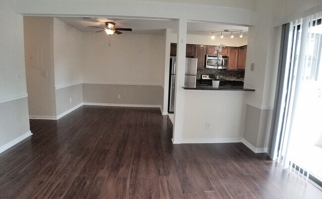 Building Photo - FOR RENT! Beautiful 2/2 Winter Park  Pool View Condo  in front of Full Sail!