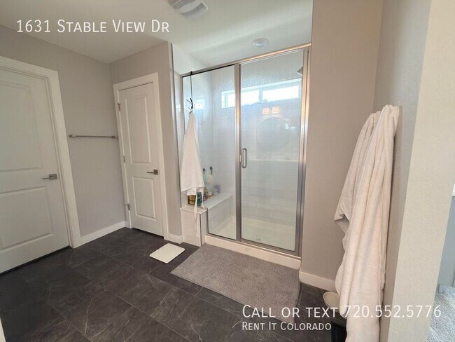 Building Photo - 1631 Stable View Dr