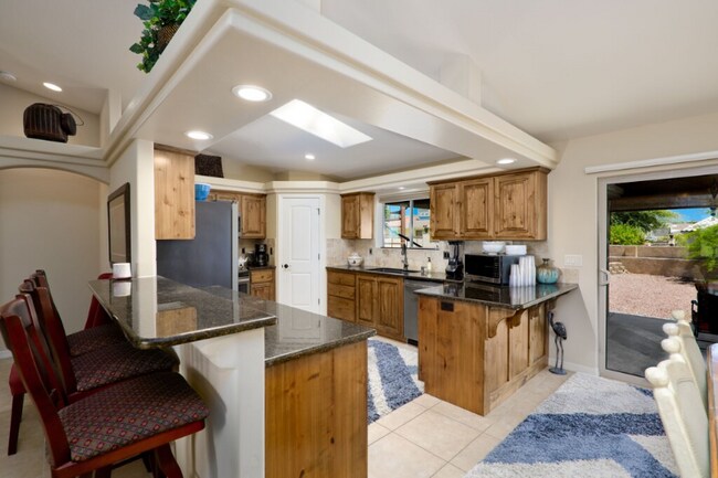 Building Photo - 1820 Ambas Dr