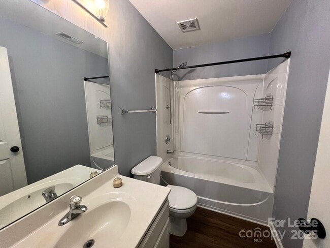 Building Photo - 520 Jakes Ridge Ln