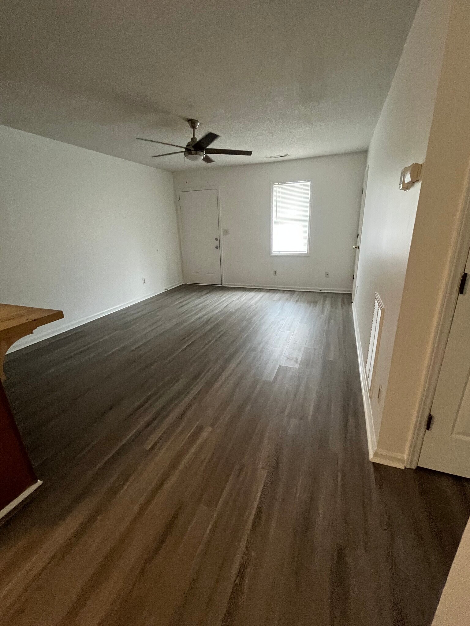 Building Photo - 89 Vine St