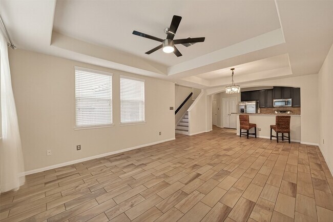 Building Photo - 8314 Columbia Forest Dr