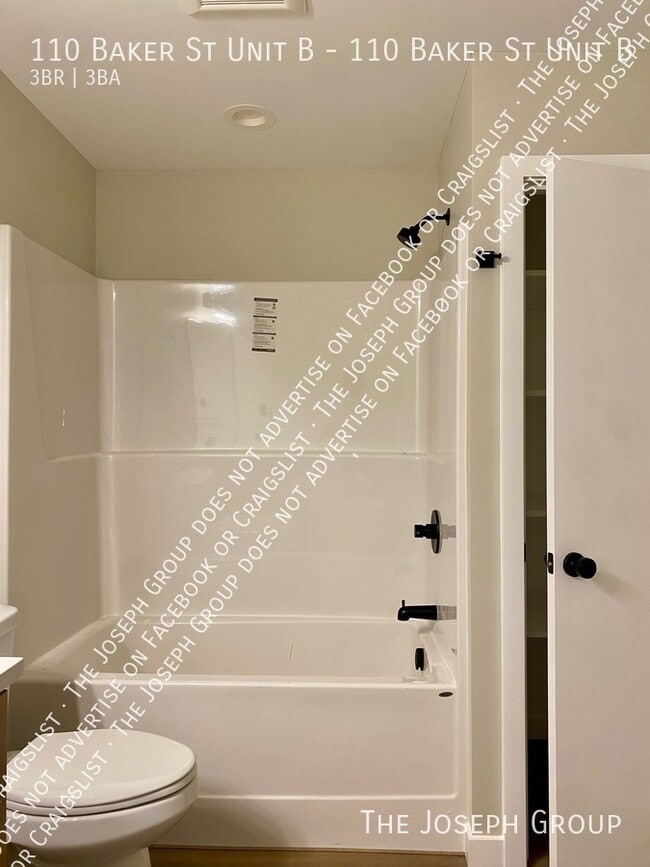 Building Photo - 110 Baker St