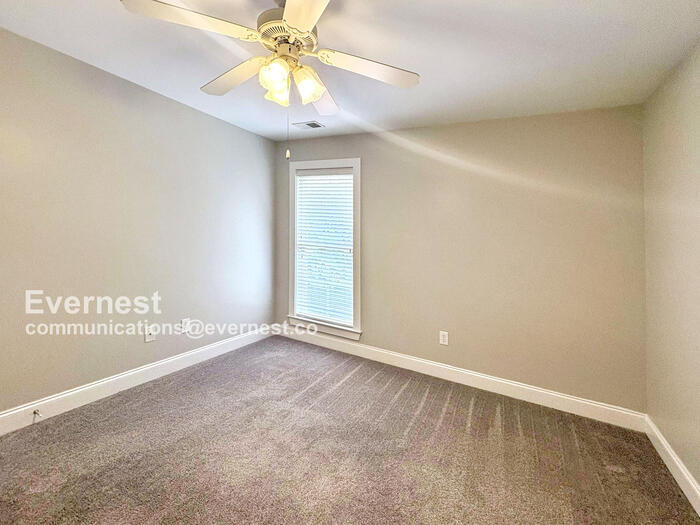 Building Photo - 5808 Colony Ln